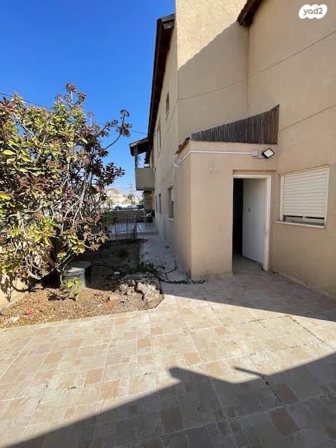 דירת גן, הכותל המערבי, שכונה א', באר שבע