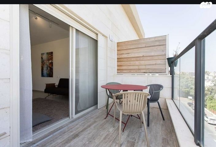 גג/ פנטהאוז, אד"ם הכהן, זיו, חיפה