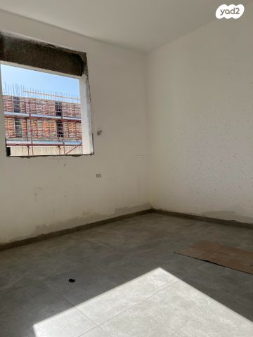 דירה, אריה אלטמן, יד אליהו, תל אביב יפו