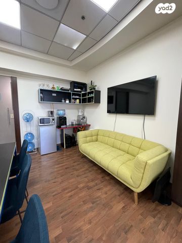 משרדים, בורסה, רמת גן