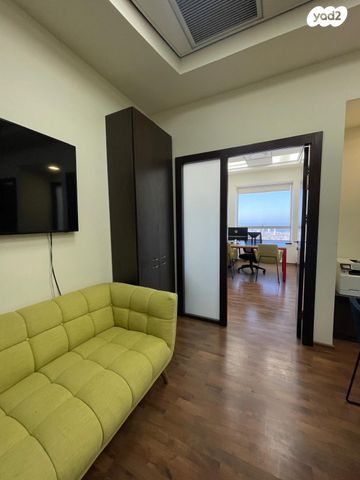 משרדים, בורסה, רמת גן