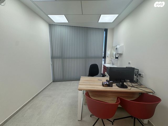 משרדים, פאול גרונינגר 4, מב"ת מערב, אזור תעשייה חדש, ראשון לציון