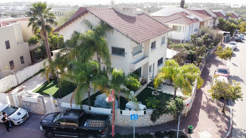 בית פרטי/ קוטג', גפן 13, הדסים, שוהם