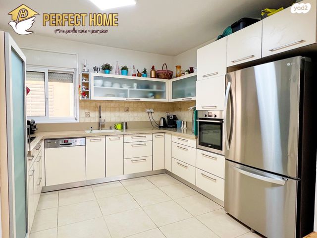 דירה, שדרות בגין, כפר יונה