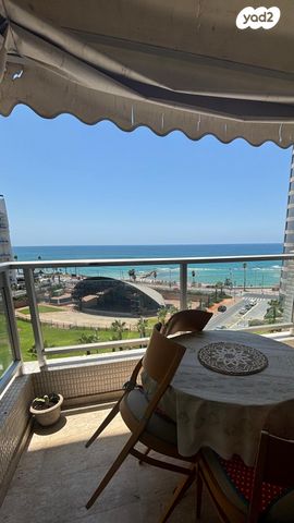 שדרות העצמאות 5