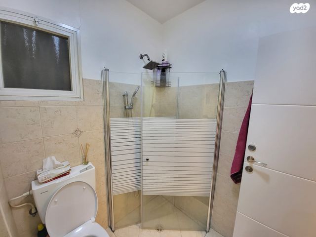 גג/ פנטהאוז, חדרה