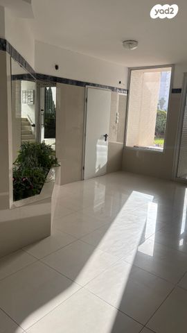 דירה, שדרות העצמאות 5, רוטשילד עצמאות, בת ים