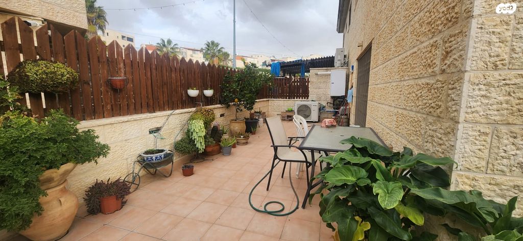 בית פרטי/ קוטג', גבעת זאב