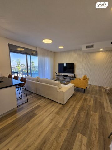 גג/ פנטהאוז, נס הרים 16, קרית שלום, תל אביב יפו