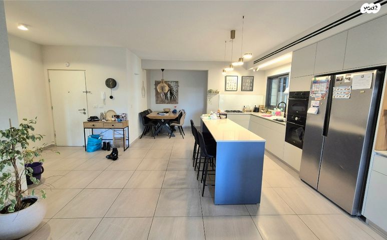 דירה, שדרות בן צבי 124, אגמים, נתניה