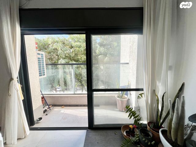 דירה, שלום עליכם, בת ים