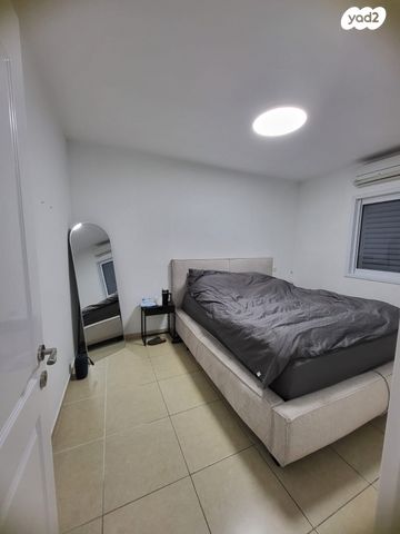 דירה, יהוד מונוסון