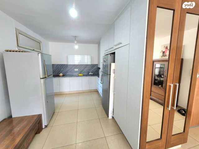 דירה, שדרות הנשיא וייצמן, רח' הנשיא צפון, חדרה