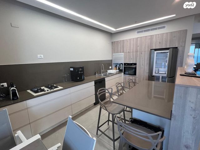 דירה, דוד המלך 8, צפון מערב מרכז העיר, נתניה