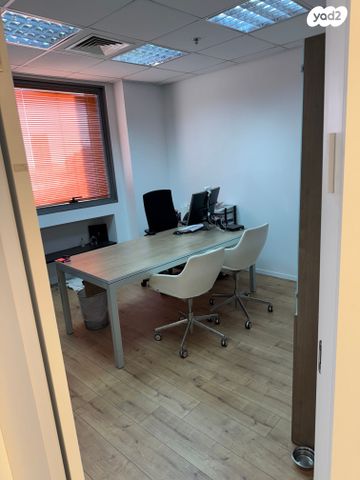 משרדים, דרך בן גוריון 2, רמת גן