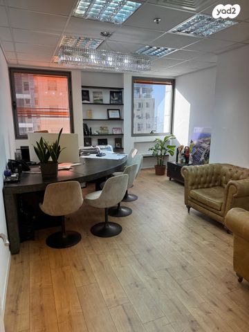 משרדים, דרך בן גוריון 2, רמת גן