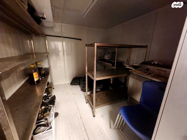 חנויות/ שטח מסחרי, הרצליה 10, חיפה