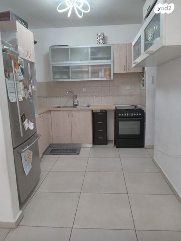 שלוש השעות 32
