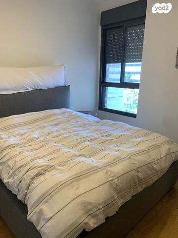 דירה, החלוץ 42, מורשה, רמת השרון