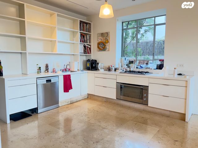 בית פרטי/ קוטג', סביון