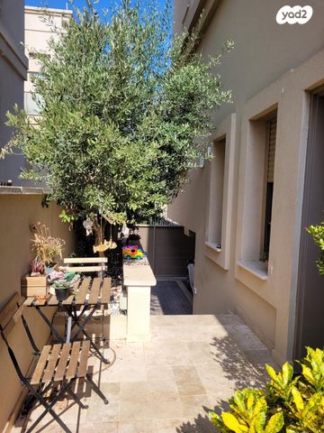 בית פרטי/ קוטג', פרדסיה