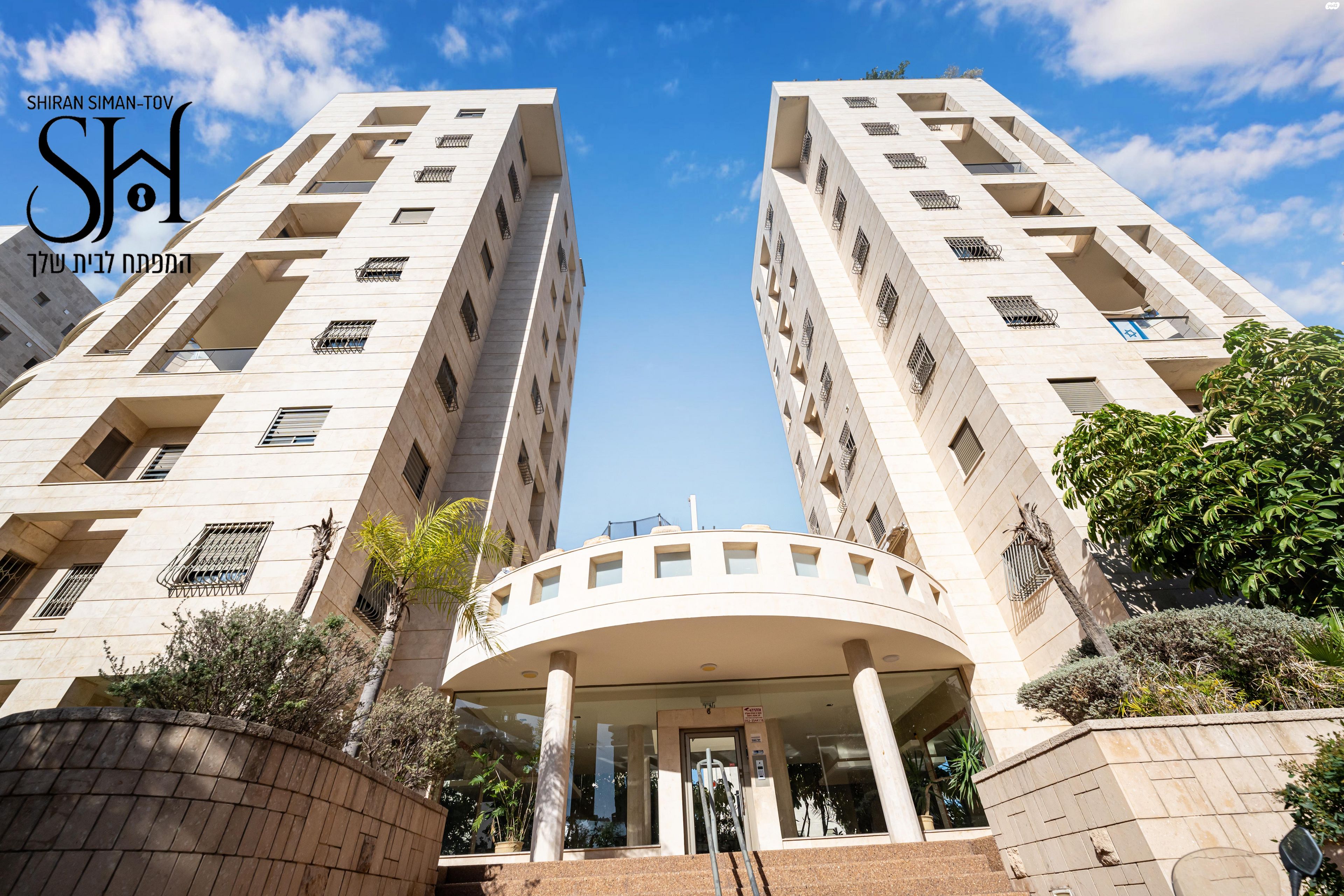 גג/ פנטהאוז