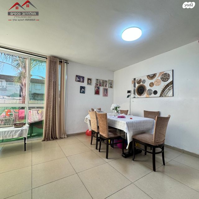 דו משפחתי, שדרות בר יהודה 31, הנרקיסים, קרית מלאכי