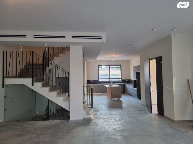 דו משפחתי, שרונה, כפר יונה