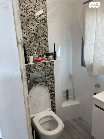 דירת גן, יונה וולך, רמלה