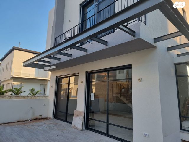 דו משפחתי, שרונה, כפר יונה