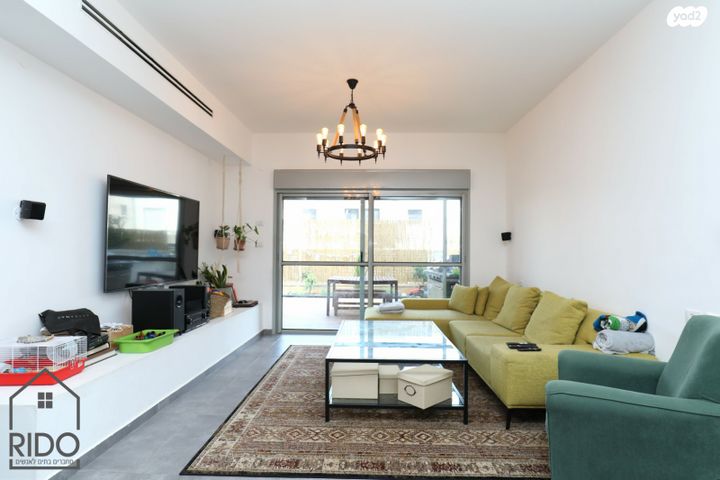 דירת גן, אהבת אדם, שרונה, כפר יונה