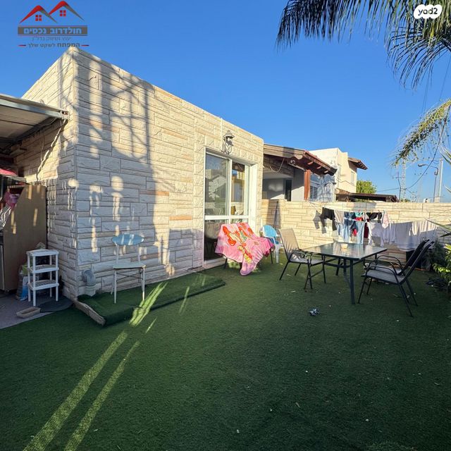 דו משפחתי, שדרות בר יהודה 31, הנרקיסים, קרית מלאכי