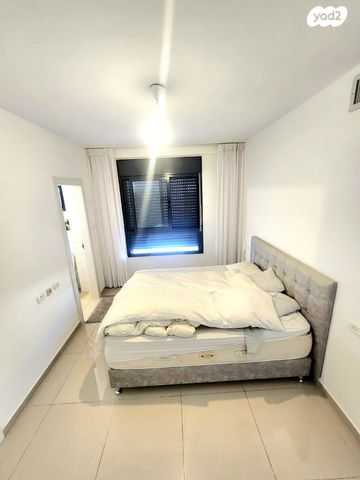 דירה, פרופ' דניאל כהנמן, רחובות המדע, רחובות