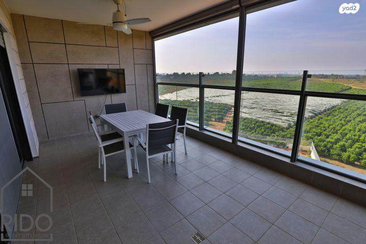 דירה, חנה רובינא, יפה נוף, כפר יונה