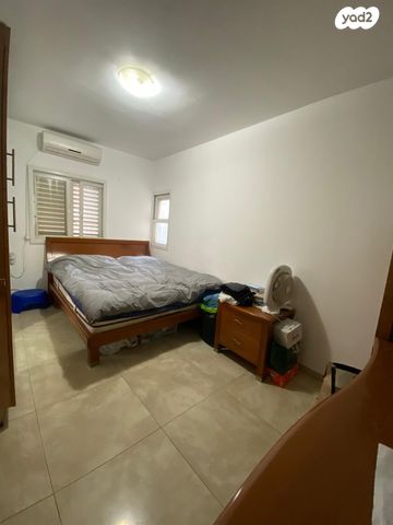 דו משפחתי, שערי תקווה