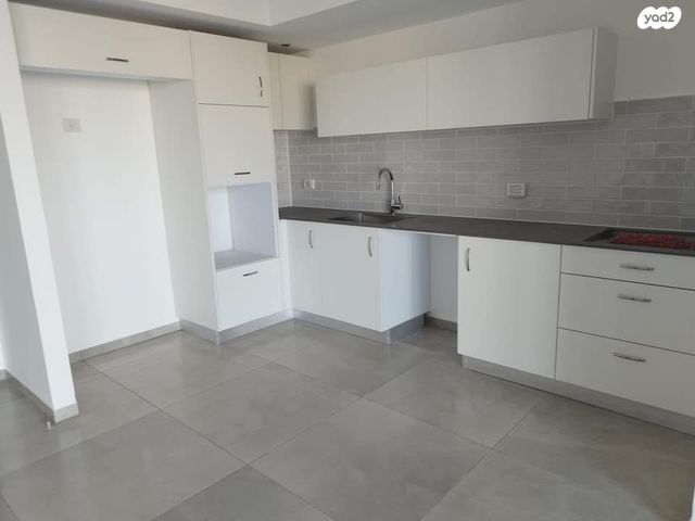 דירה, קרית אונו