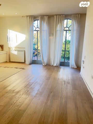 בית פרטי/ קוטג', סביון