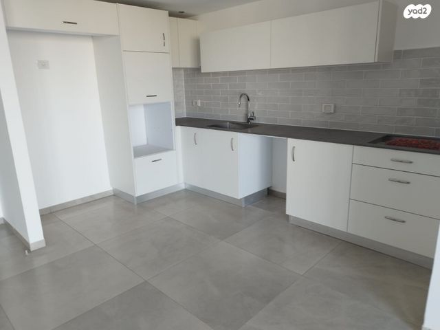 דירה, קרית אונו