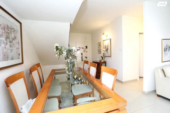 דופלקס, ד"ר משה סנה 17, סביוני הכפר, כפר סבא