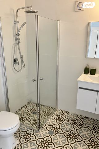 דירה, עמוס, בן דור, נשר