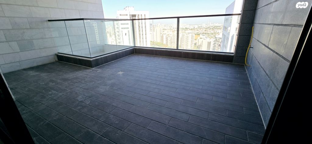 דירה, יצחק שמיר, רמת הדר, גבעת שמואל