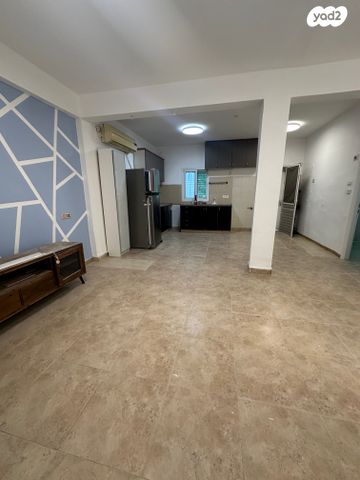 דירה, הגפן 4, רסקו ב', חולון