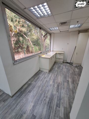 משרדים, הרי יהודה, גבעת סביון, גני תקווה