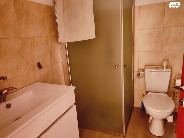 יחידת דיור, ד"ר אבא אחימאיר 2, רשפים, גדרה