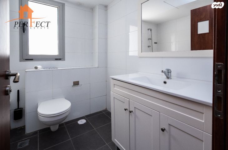 דירה, הרצליה