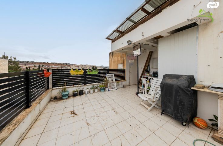 דופלקס, הפסגה 23, רובע ב', אריאל