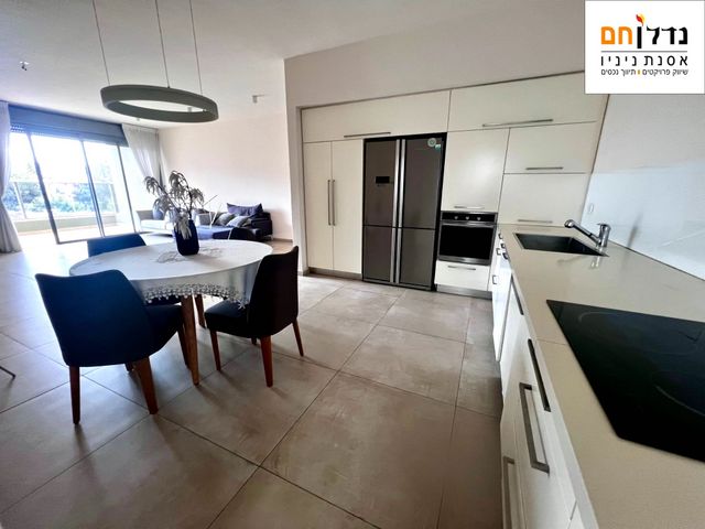 צבי מנדלבלט 