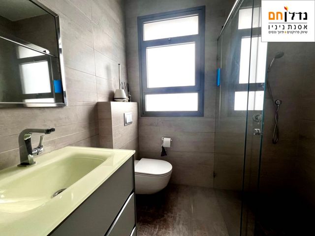 גג/ פנטהאוז, צבי מנדלבלט, הרצליה