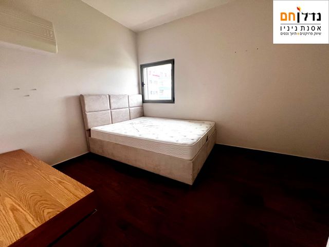 גג/ פנטהאוז, צבי מנדלבלט, הרצליה