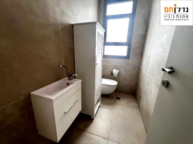 גג/ פנטהאוז, צבי מנדלבלט, הרצליה